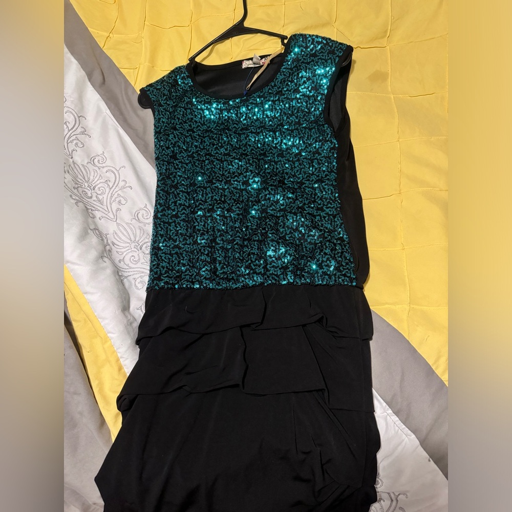 Sparkley Teal sequin dress